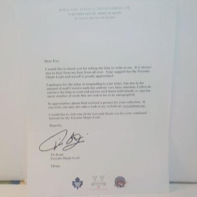 Toronto Maple leafs Hockey payer " Tie Domi" signed autograph.