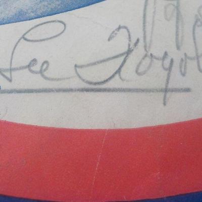" Pro Hockey Magazine 1946 to 1947 Greats' Signed on cover by players.