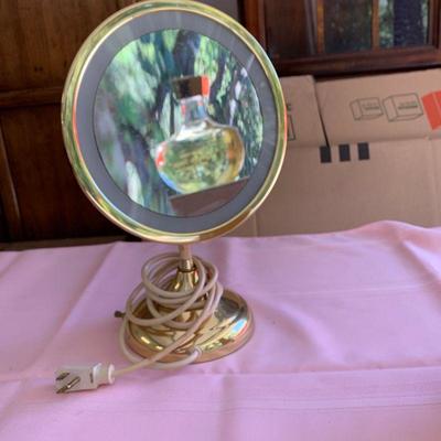 LOT 183  MAGNIFY MAKE UP MIRROR & PERFUMES