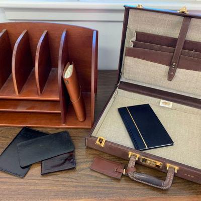 LOT 186  WOODEN DESK TOP ORGANIZER & VINTAGE LEATHER ATTACHE CASE WALLETS