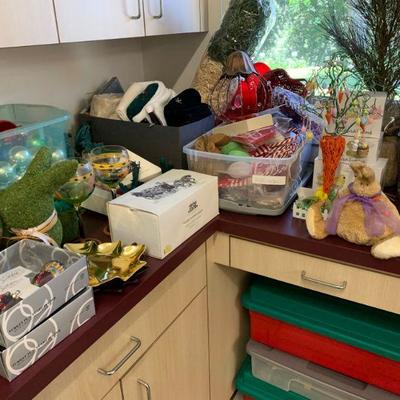 BEST FOR LAST! ROOM FULL OF CHRISTMAS EASTER & HALLOWEEN DECORATIONS