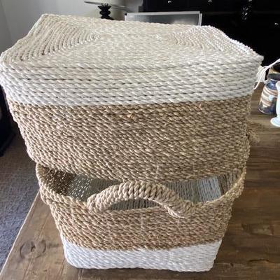 2 Straw woven baskets with handles