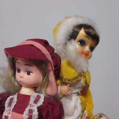 Lot 72 - Dolls