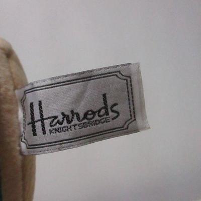 :Lot 84 - Harrods - Boyds - & Collectible Animals 