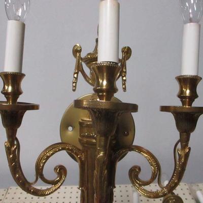 Lot 87 - Electric Wall Hanging Lights