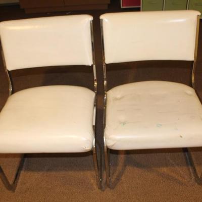 Mid Century Modern Chrome & White Vinyl Chair Set (2)