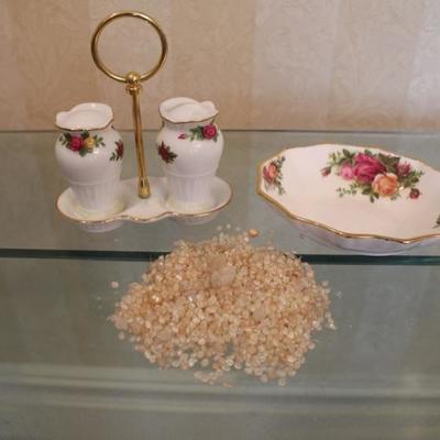 Royal Alpert Old Country Rose Set