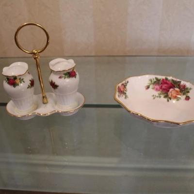 Royal Alpert Old Country Rose Set