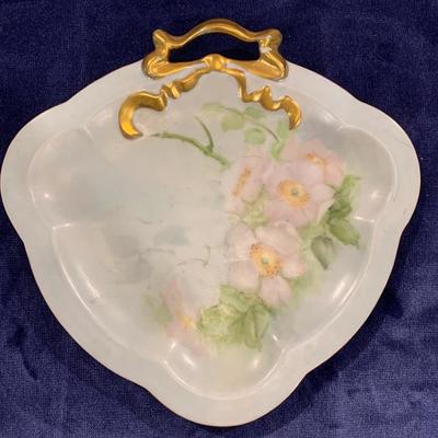 Mixed Lot of Porcelain and Collectible Items
