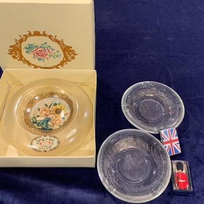 Mixed Collectables and Glassware Lot