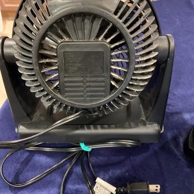 Tilted fan  And moving fan w/ remote 