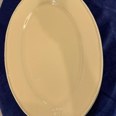 Serving Platters/Bowls 20 Piece Lot