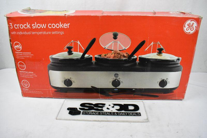 3 Crock Slow Cooker by GE. Complete