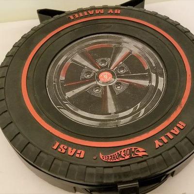 Lot #142  Vintage Hot Wheels Carry Case - total of 13 cars and 5 pins