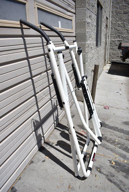 XL Glider by Excel. Folds Up for Storage