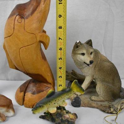 8 pc WIldlife/Animal Figurines Decor