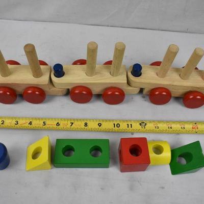 Small Wooden Train with Adjustable Blocks