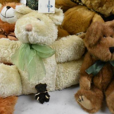 10 Piece Lot of Stuffed Bears - Most Still Have Tags