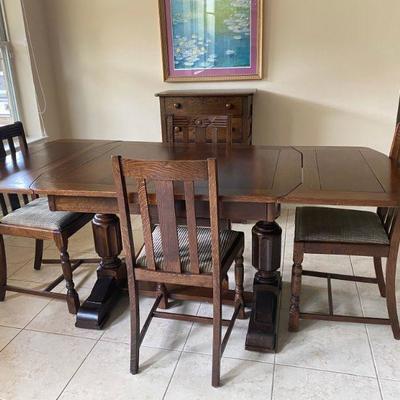 Antique Elizabethan Oak Pedestal Dining Table & Four Matching Chairs