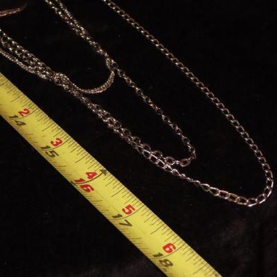 Vintage Silvertone Lockett Necklace 