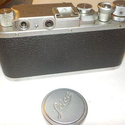 " Vintage Leica - D.R.P. Ernst Leitz Wetzlar / 35mm Camera".