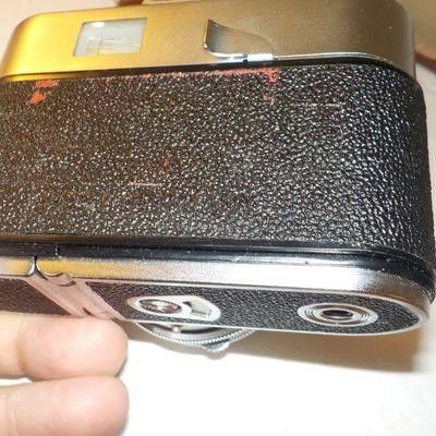 " Vintage Voigtlander Vitomatic 2/ 35 mm. camera" 