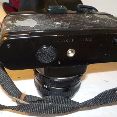 " Vintage Yashica FX-3 / 35 mm. Camera"