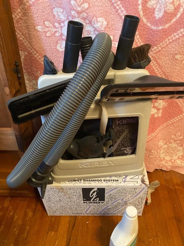 KIRBY VACUUM CLEANER UPRIGHT G4D W/TOOLS