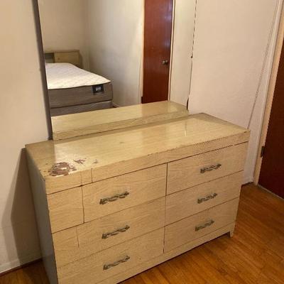 Small 6 Drawer Dresser with Mirror 