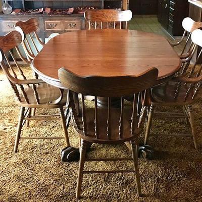 Antique Oak Claw Foot Pedestal Dining Table with Six Chairs