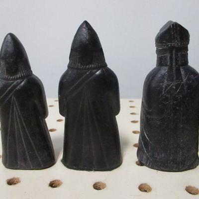 Lot 102 - Chess Pieces