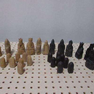 Lot 102 - Chess Pieces