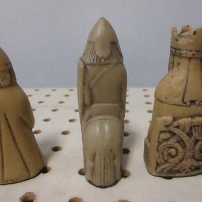 Lot 102 - Chess Pieces