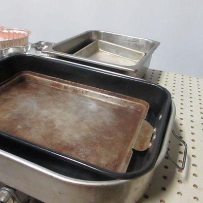 Lot 105 - Baking Items