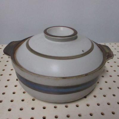 Lot 108 - Pottery Dish 