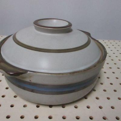 Lot 108 - Pottery Dish 