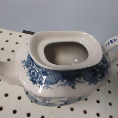 Lot 117 - Blue & White Madison Bay Company Chinaware