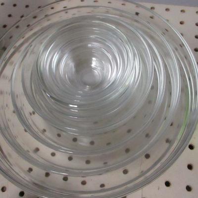 Lot 120 - Home Decor - Kitchen Items - Glass Bowls 