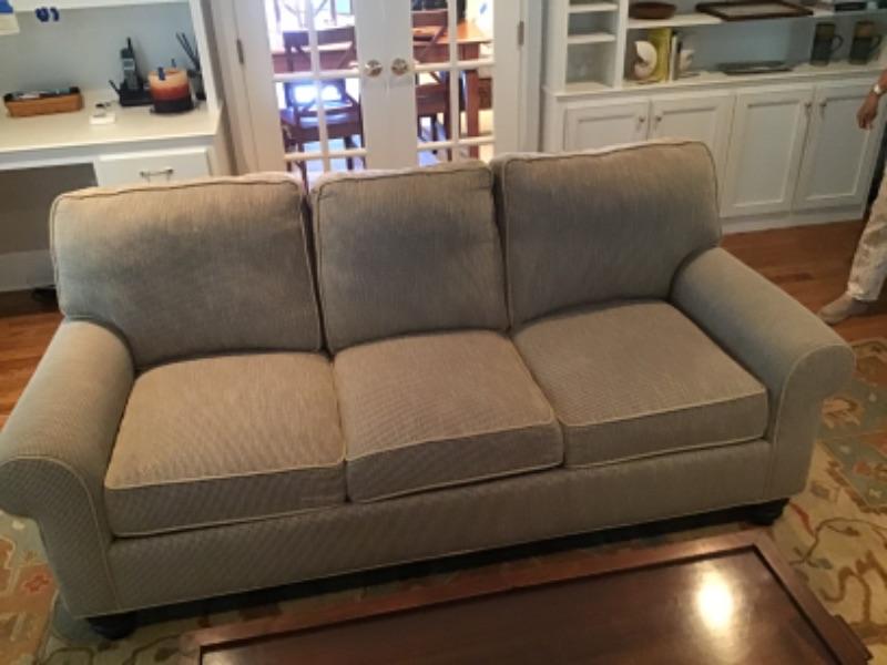 531 Like New Hallagan 3 Cushion Sofa