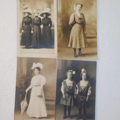 4 Real collectible 1900's photo's