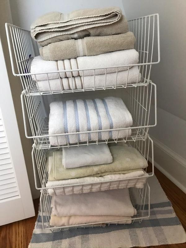 606 Towels and Storage Stacking Baskets