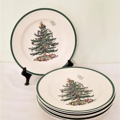 Lot #184  Set of 10 Spode Christmas Tree Dinner Plates