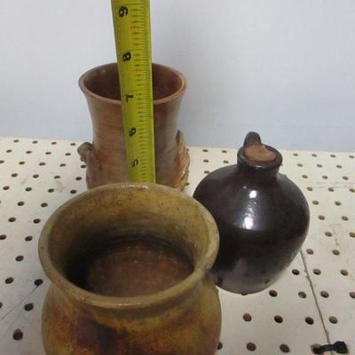 Lot 148 - Variety Of Pottery Items