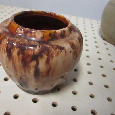 Lot 148 - Variety Of Pottery Items