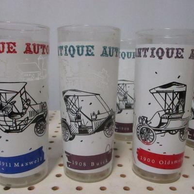 Lot 157 - Anchor Hocking Antique Autos Frosted Glass Tumblers 