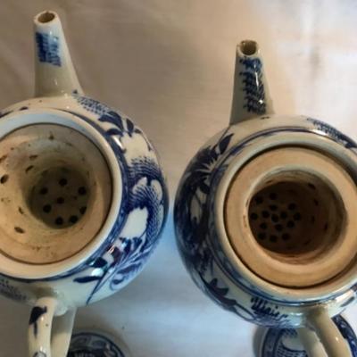 Lot #68 Pair of Antique Blue & White Teapots 
