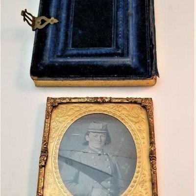 Lot #195  Fantastic, fresh to the market cased image - possible Confederate soldier