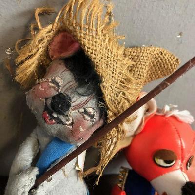 #54 (2) Mice 7" 