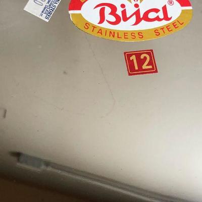#75 Bijal Stainless Steal Platters (7) 