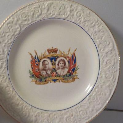 " King George & Queen Elizabeth Coronation May 12, 1937 Plate .